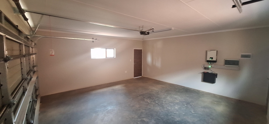 To Let 3 Bedroom Property for Rent in Boardwalk Villas Gauteng