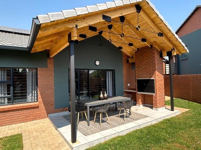 To Let 3 Bedroom Property for Rent in Boardwalk Villas Gauteng