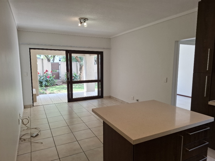 To Let 1 Bedroom Property for Rent in Fourways Gauteng