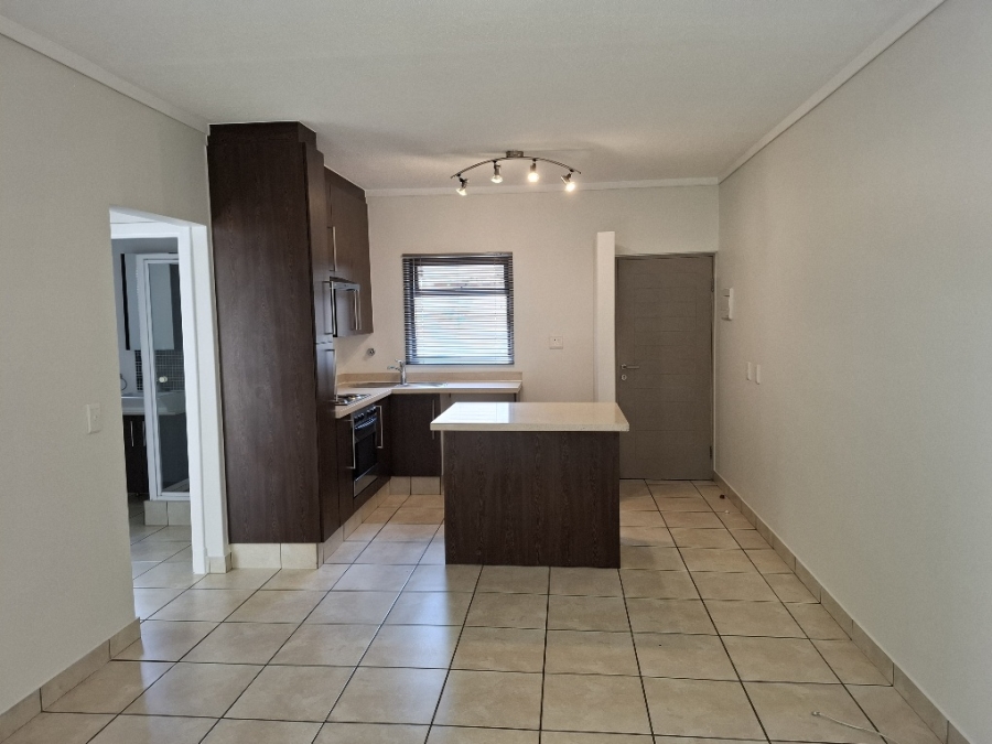To Let 1 Bedroom Property for Rent in Fourways Gauteng