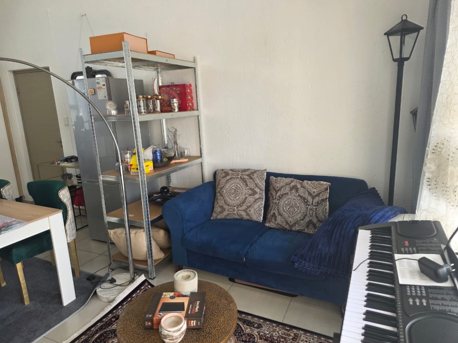 To Let 2 Bedroom Property for Rent in Lonehill Gauteng
