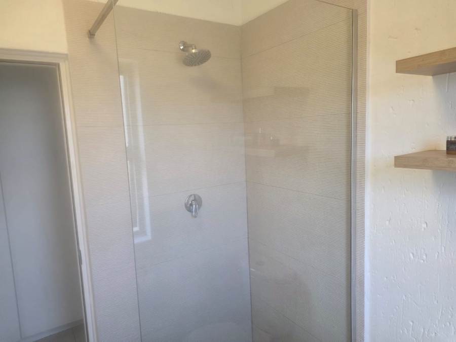 To Let 2 Bedroom Property for Rent in Lonehill Gauteng
