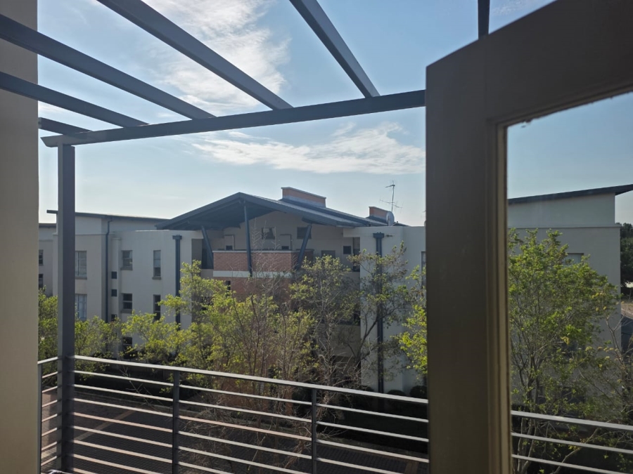 To Let 2 Bedroom Property for Rent in Lonehill Gauteng