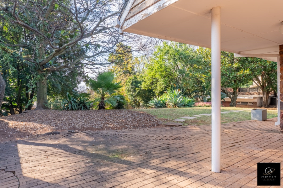 4 Bedroom Property for Sale in Waterkloof Gauteng