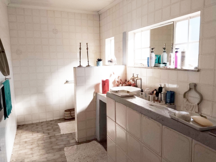 6 Bedroom Property for Sale in Sunset View A H Gauteng