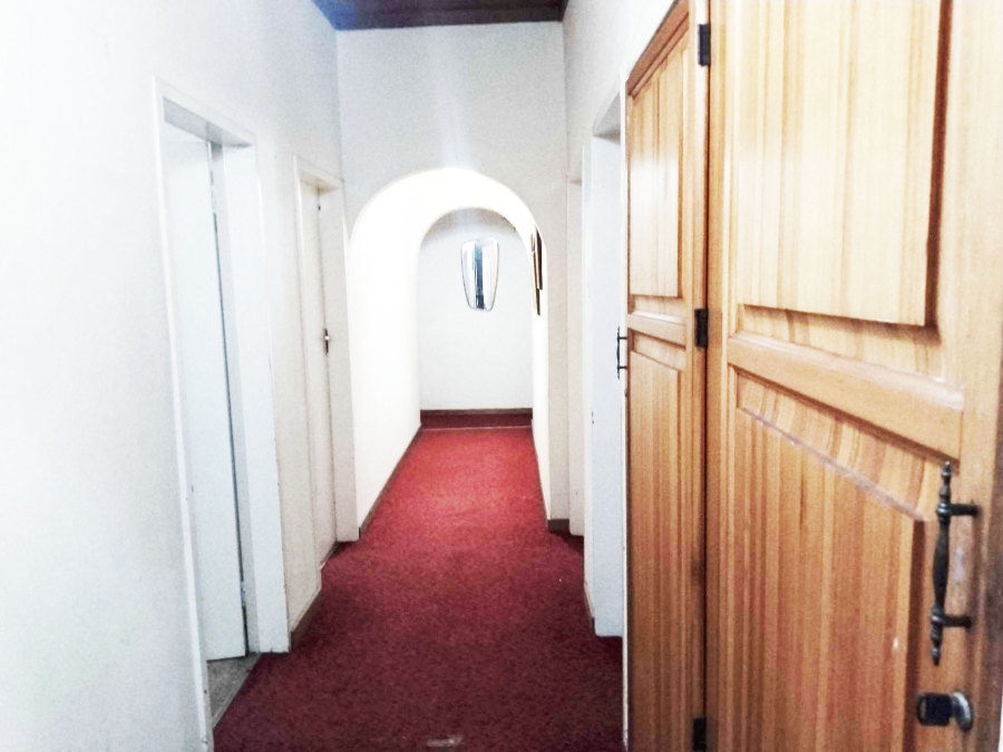 6 Bedroom Property for Sale in Sunset View A H Gauteng