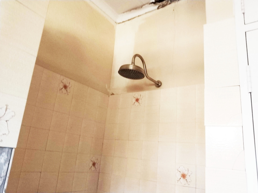 6 Bedroom Property for Sale in Sunset View A H Gauteng