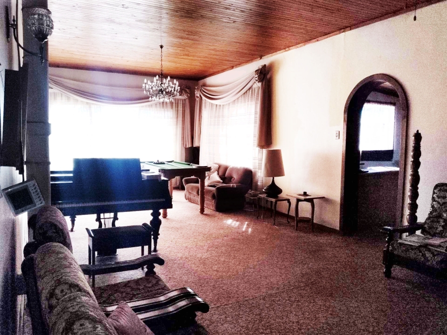 6 Bedroom Property for Sale in Sunset View A H Gauteng
