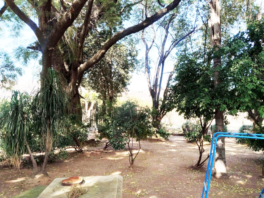 6 Bedroom Property for Sale in Sunset View A H Gauteng