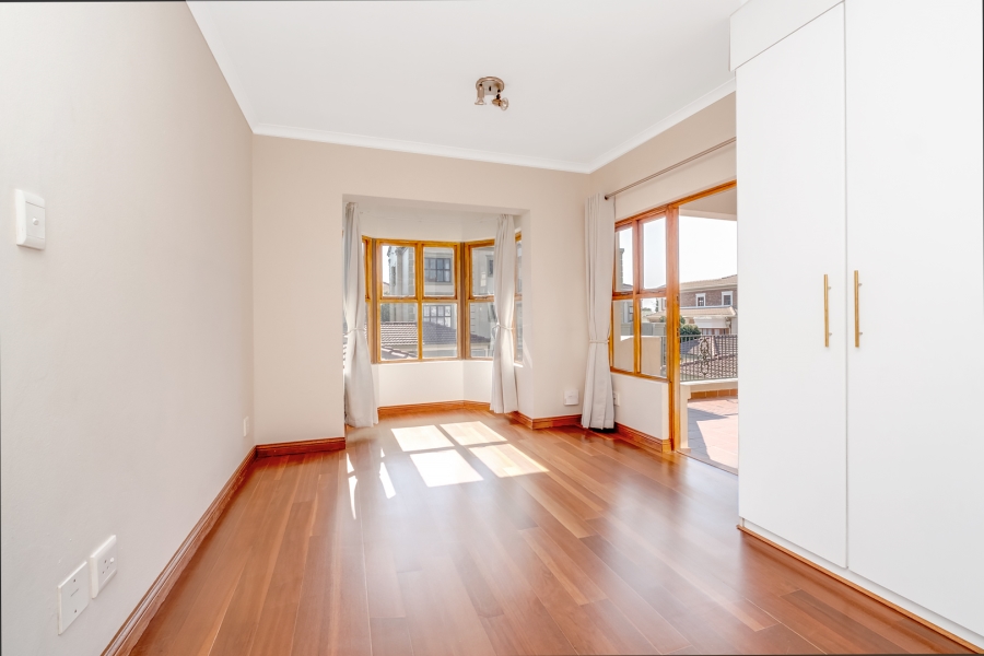 2 Bedroom Property for Sale in Bryanston Gauteng