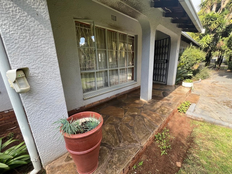 3 Bedroom Property for Sale in Brackendowns Gauteng