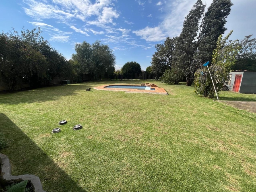 3 Bedroom Property for Sale in Brackendowns Gauteng