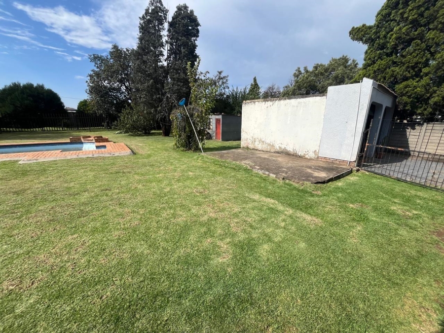 3 Bedroom Property for Sale in Brackendowns Gauteng