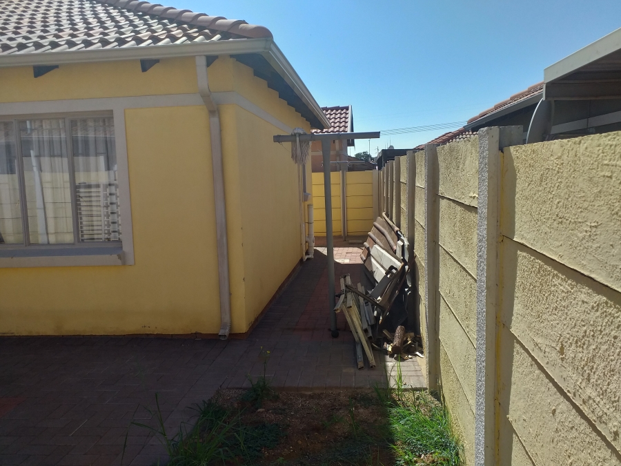 To Let 3 Bedroom Property for Rent in Leopard