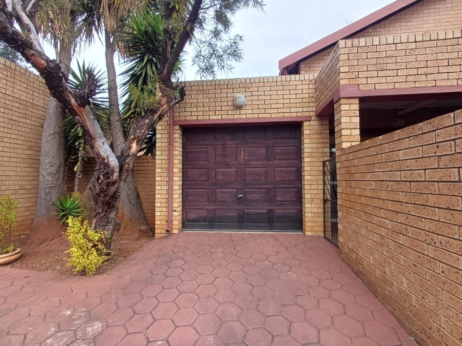To Let 1 Bedroom Property for Rent in Eldo Glen Gauteng