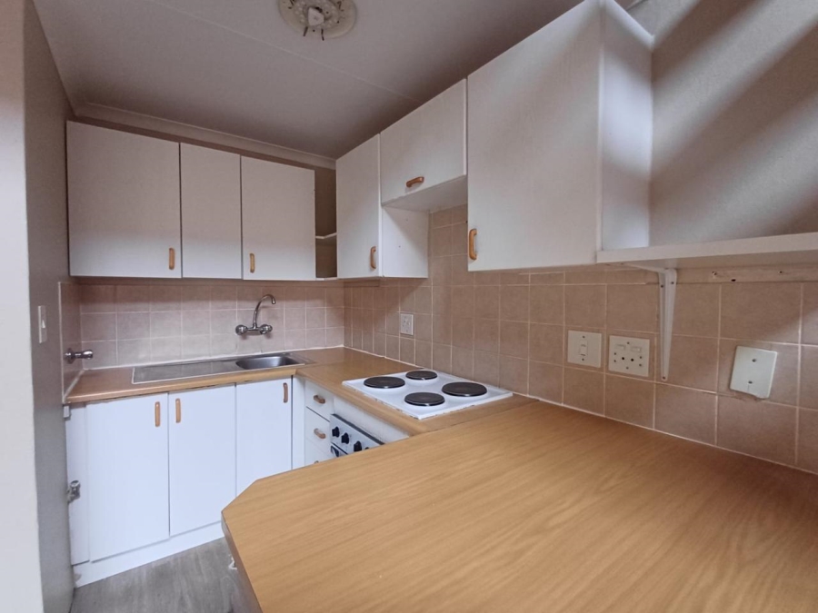 To Let 1 Bedroom Property for Rent in Eldo Glen Gauteng