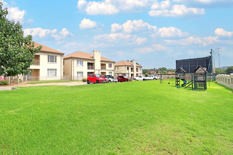 To Let 2 Bedroom Property for Rent in Oriel Gauteng