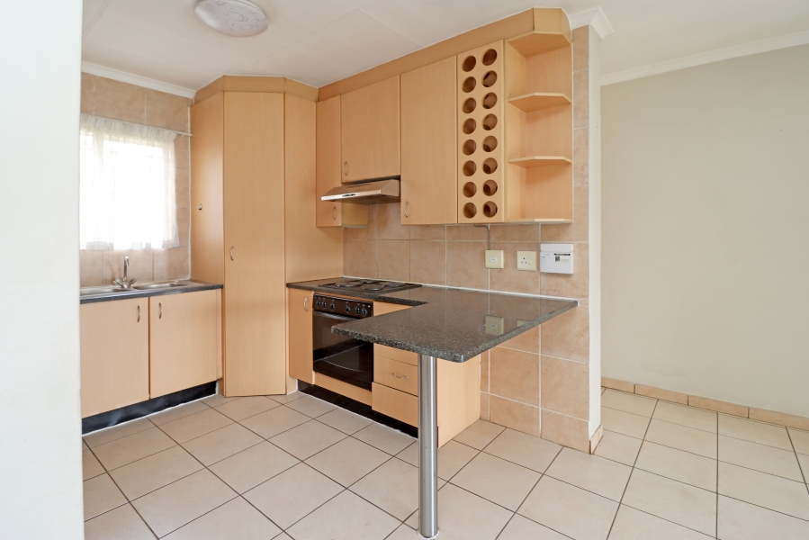 To Let 2 Bedroom Property for Rent in Oriel Gauteng