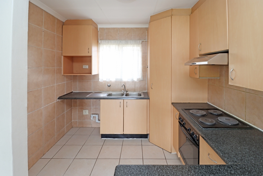 To Let 2 Bedroom Property for Rent in Oriel Gauteng