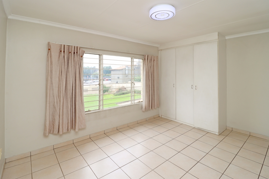 To Let 2 Bedroom Property for Rent in Oriel Gauteng