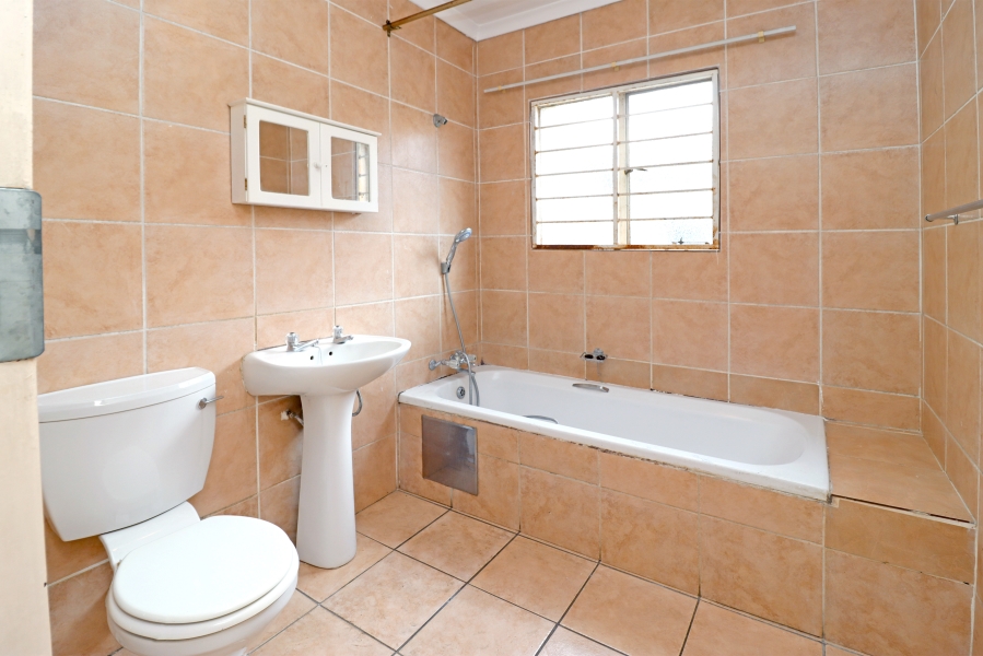 To Let 2 Bedroom Property for Rent in Oriel Gauteng