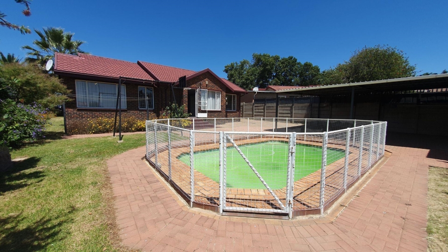 3 Bedroom Property for Sale in Elandspark Gauteng