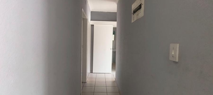 To Let 3 Bedroom Property for Rent in Horizon View Gauteng