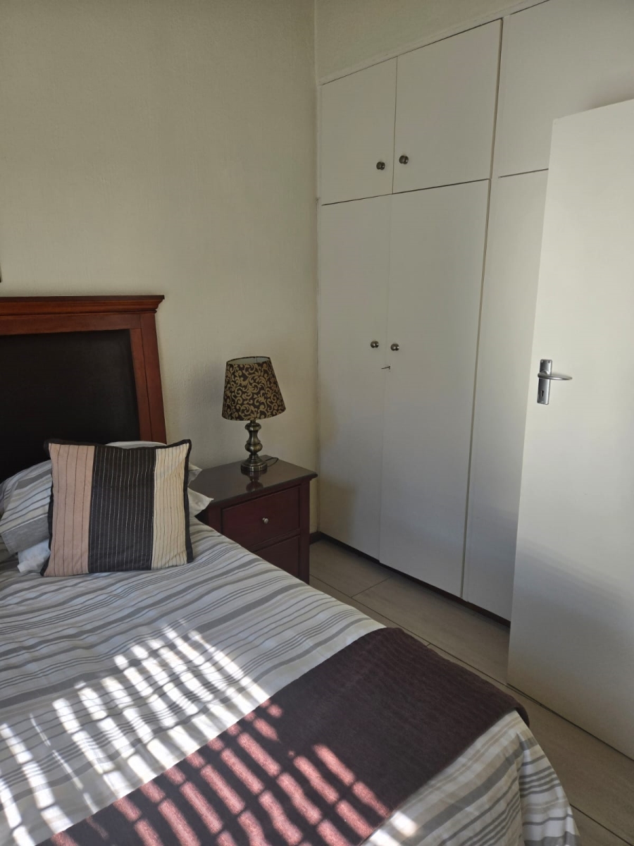 To Let 2 Bedroom Property for Rent in Sandown Gauteng