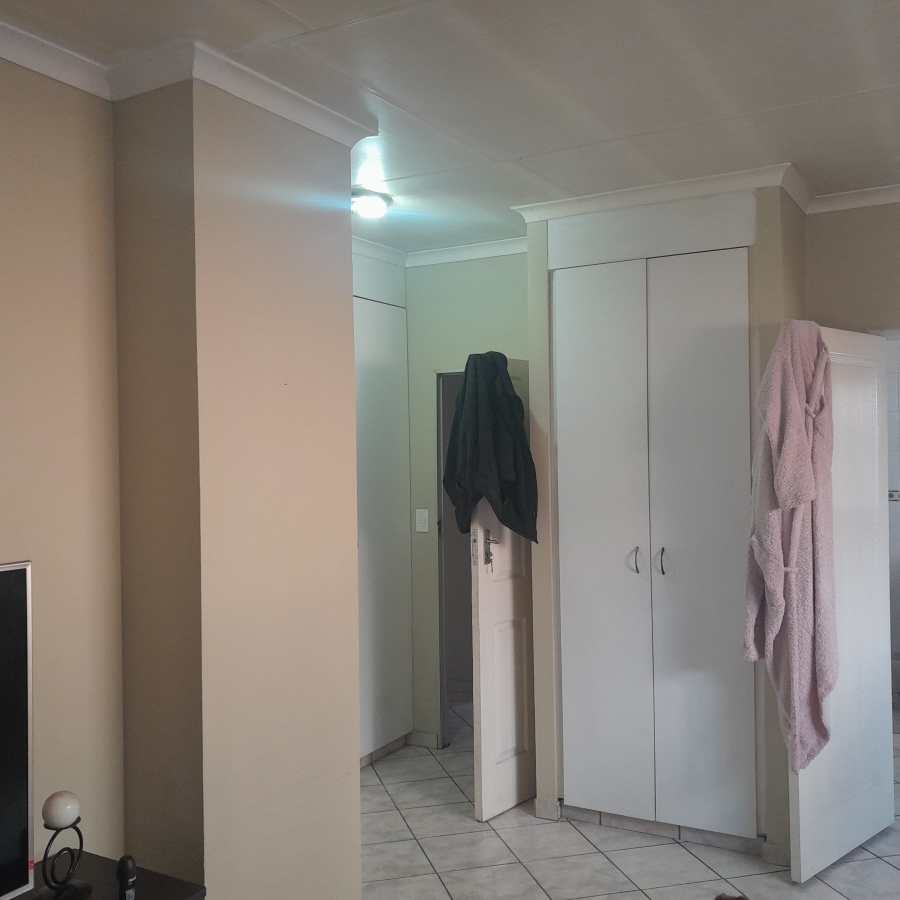 3 Bedroom Property for Sale in Brackenhurst Gauteng