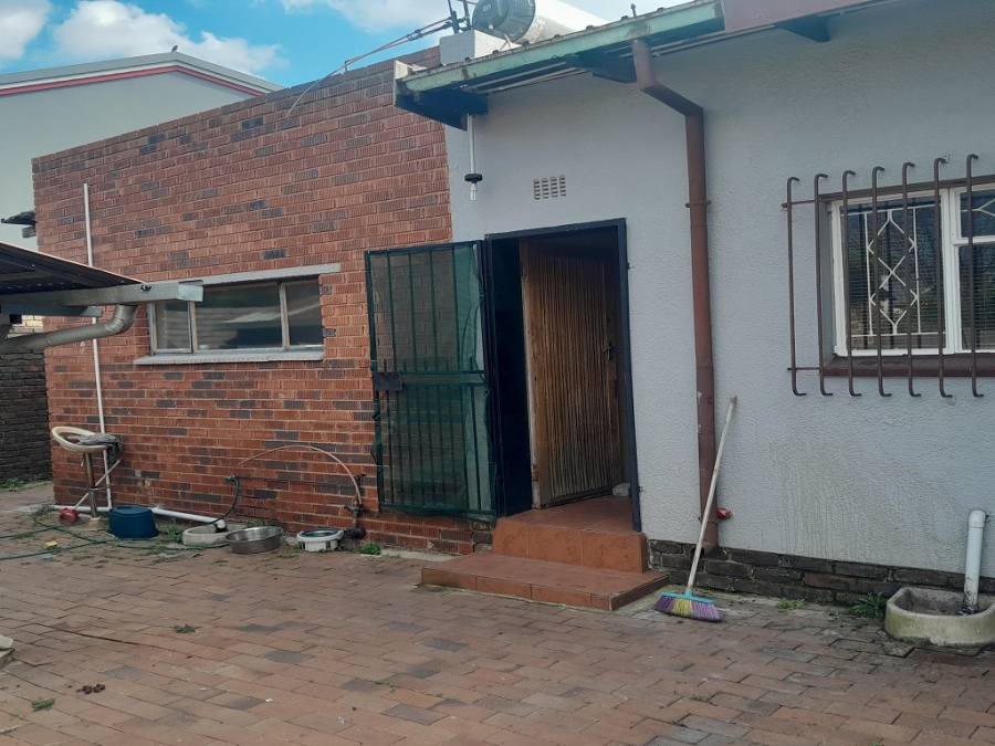 3 Bedroom Property for Sale in Brackenhurst Gauteng