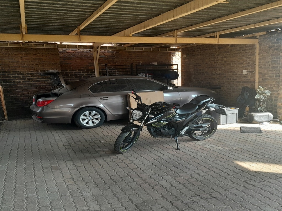 3 Bedroom Property for Sale in Brackenhurst Gauteng