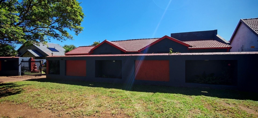 3 Bedroom Property for Sale in Albertsdal Gauteng
