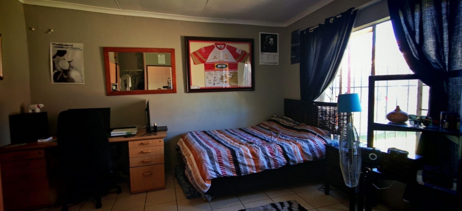 3 Bedroom Property for Sale in Albertsdal Gauteng