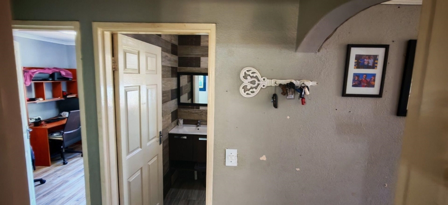 3 Bedroom Property for Sale in Albertsdal Gauteng