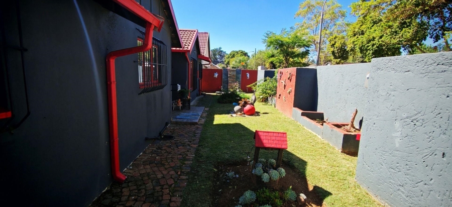 3 Bedroom Property for Sale in Albertsdal Gauteng