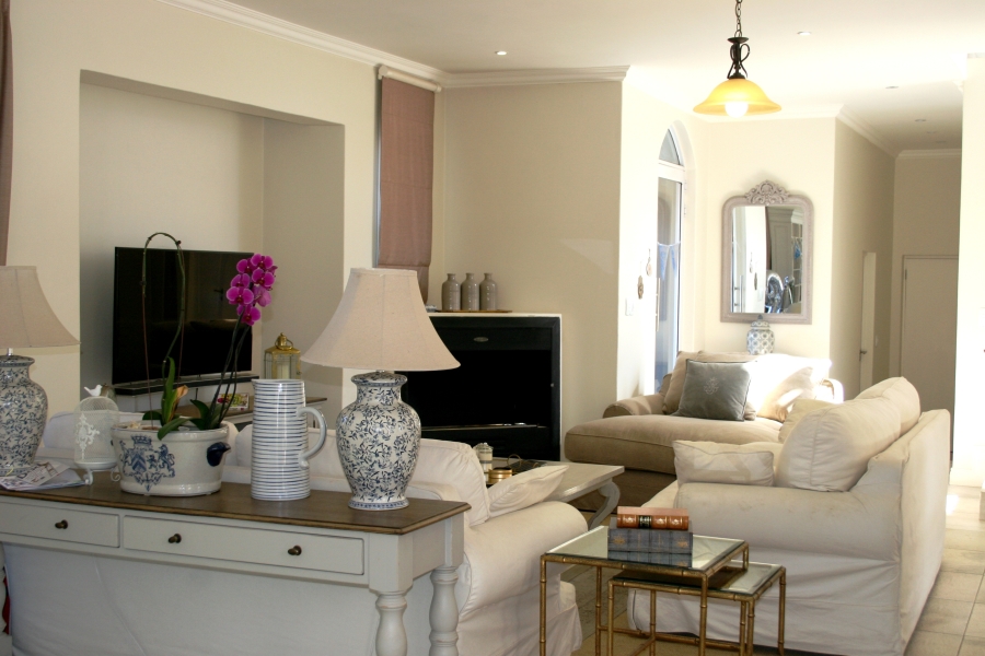 To Let 4 Bedroom Property for Rent in Waterfall Country Village Gauteng