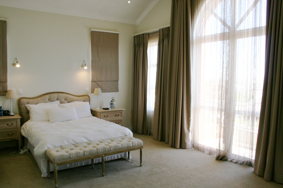 To Let 4 Bedroom Property for Rent in Waterfall Country Village Gauteng