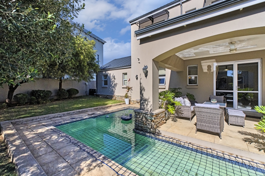 To Let 4 Bedroom Property for Rent in Waterfall Country Village Gauteng