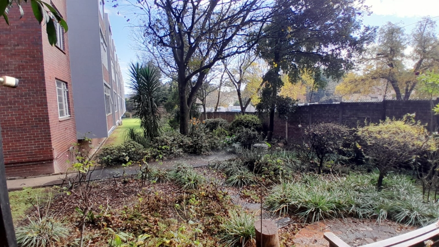 2 Bedroom Property for Sale in Waverley Gauteng