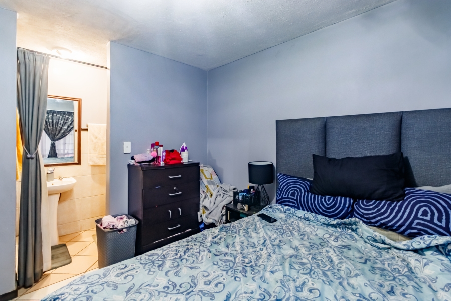1 Bedroom Property for Sale in Sagewood Gauteng