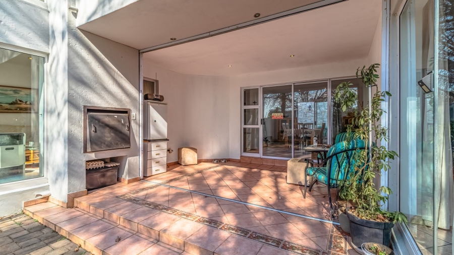 3 Bedroom Property for Sale in Bedfordview Gauteng