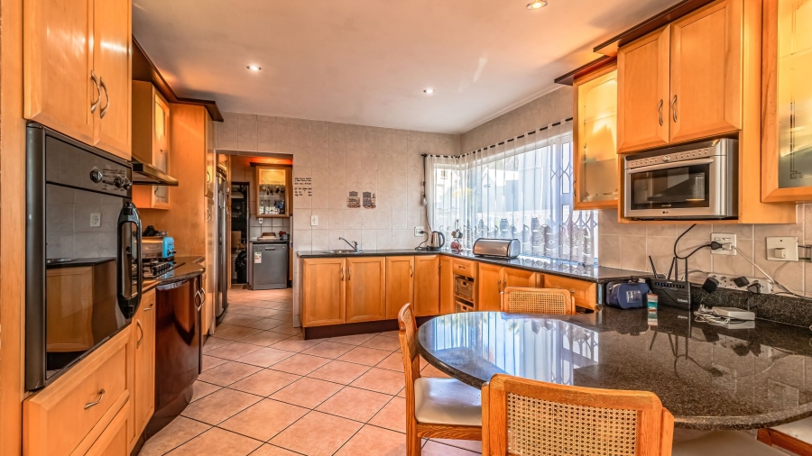 3 Bedroom Property for Sale in Bedfordview Gauteng