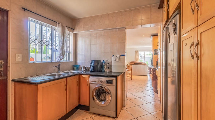3 Bedroom Property for Sale in Bedfordview Gauteng