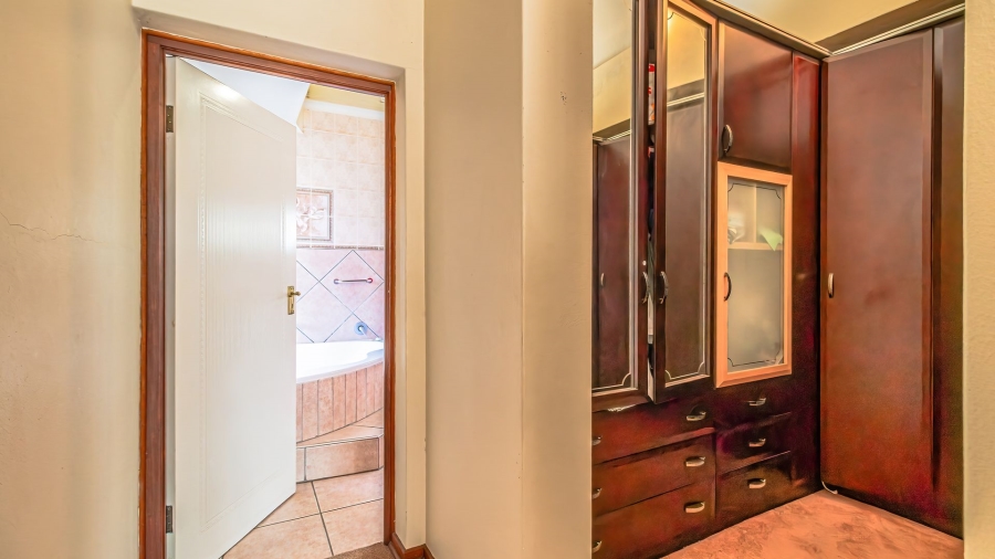 3 Bedroom Property for Sale in Bedfordview Gauteng
