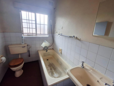 3 Bedroom Property for Sale in Parkhill Gardens Gauteng
