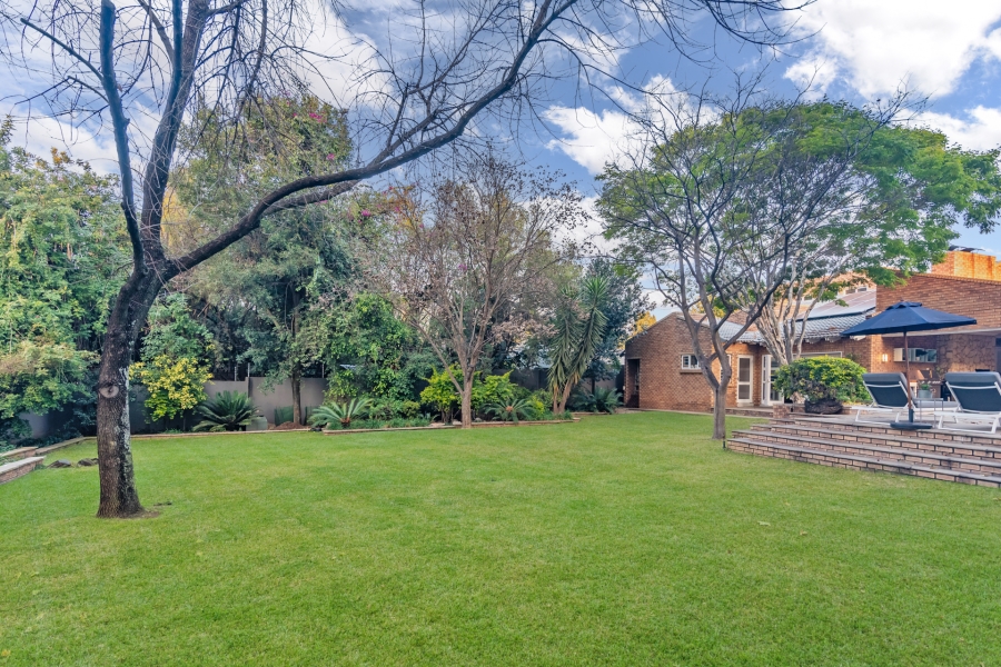 4 Bedroom Property for Sale in Lonehill Gauteng