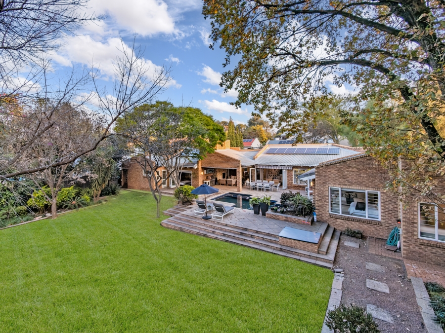 4 Bedroom Property for Sale in Lonehill Gauteng