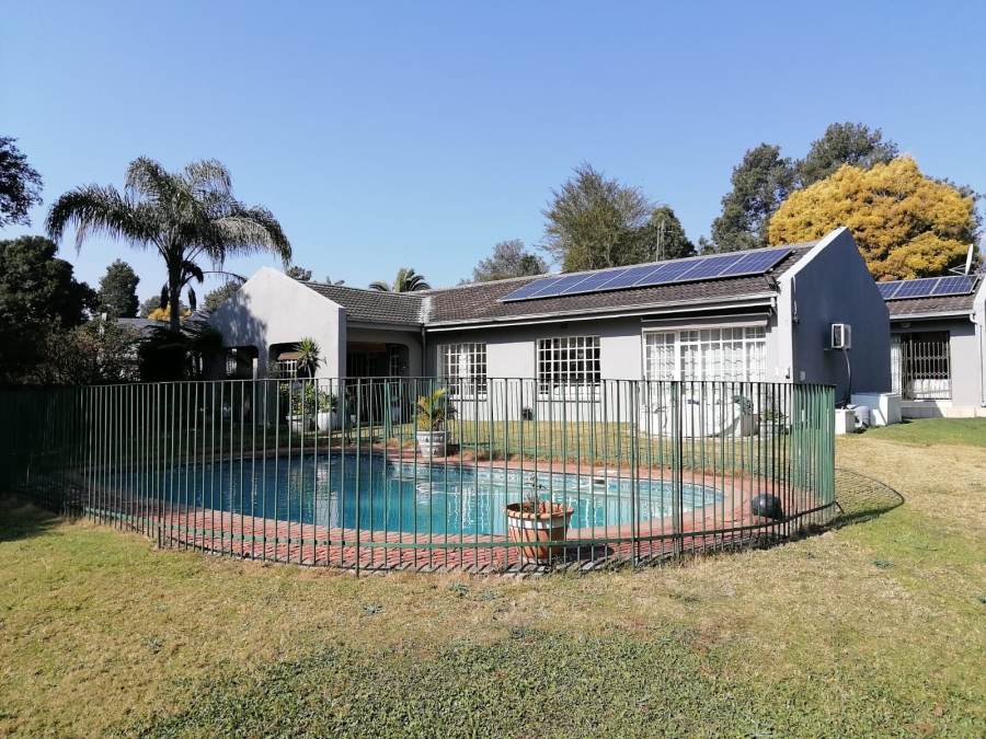 4 Bedroom Property for Sale in Lyndhurst Gauteng
