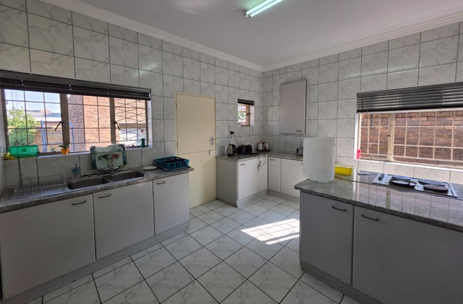 4 Bedroom Property for Sale in Parkdene Gauteng