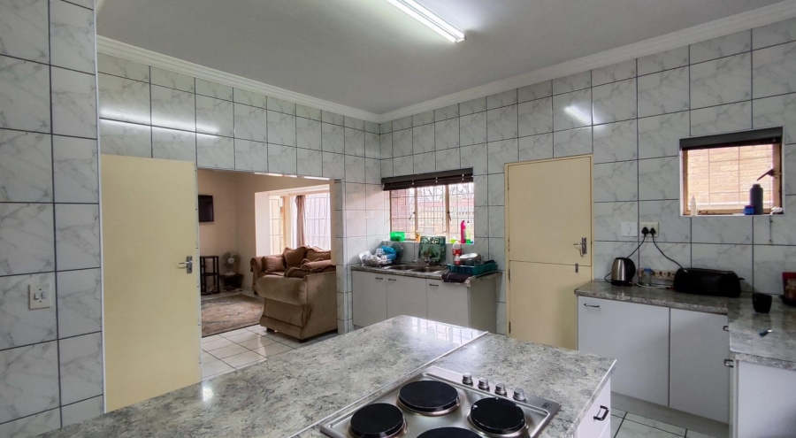 4 Bedroom Property for Sale in Parkdene Gauteng